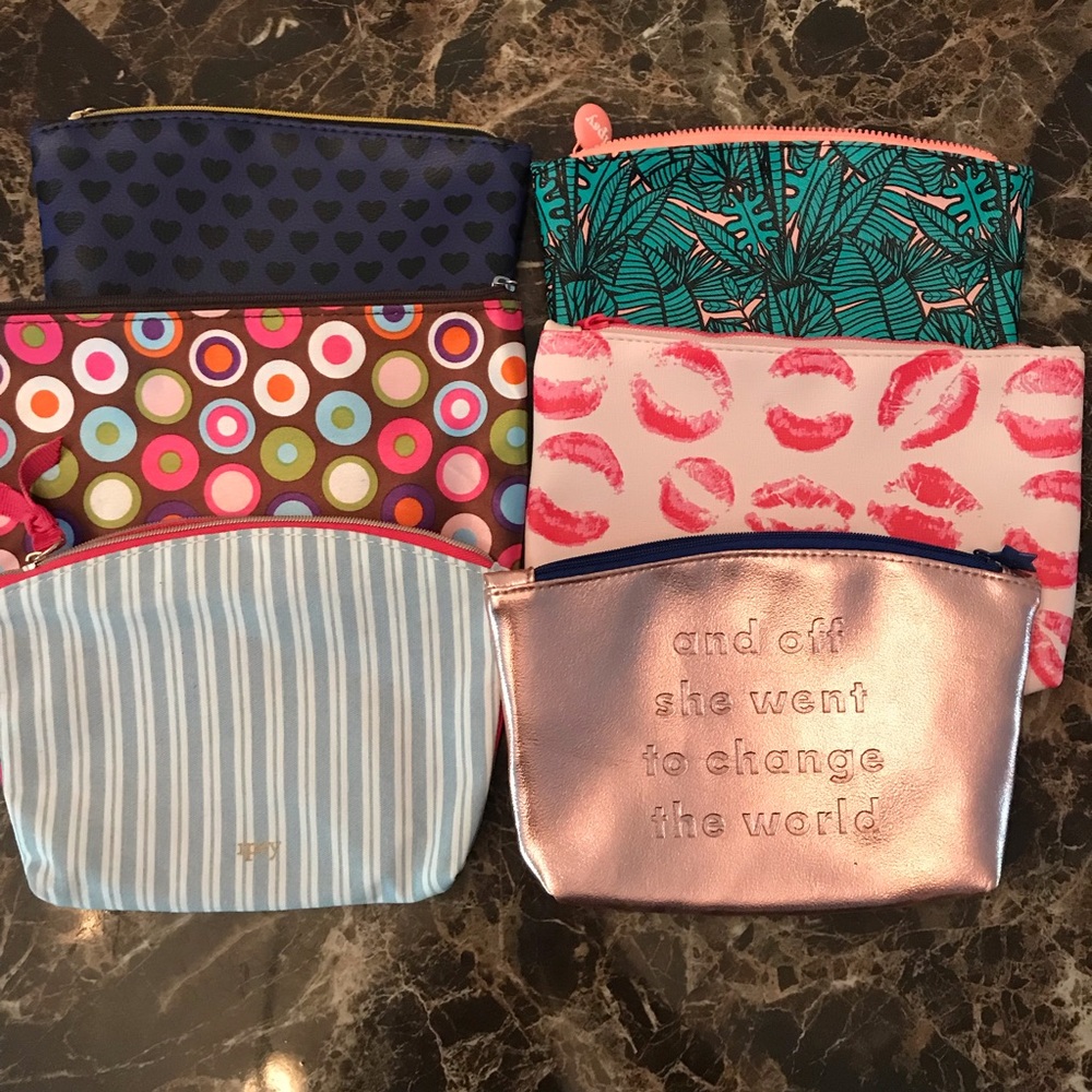 Lot of 6 Cosmetic Bags